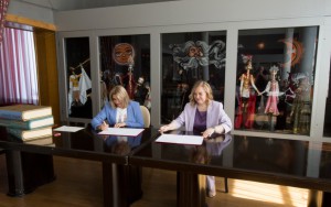 Нижегородский государственный академический театр кукол и Нижегородский институт развития образования (НИРО) подписали соглашение о сотрудничестве